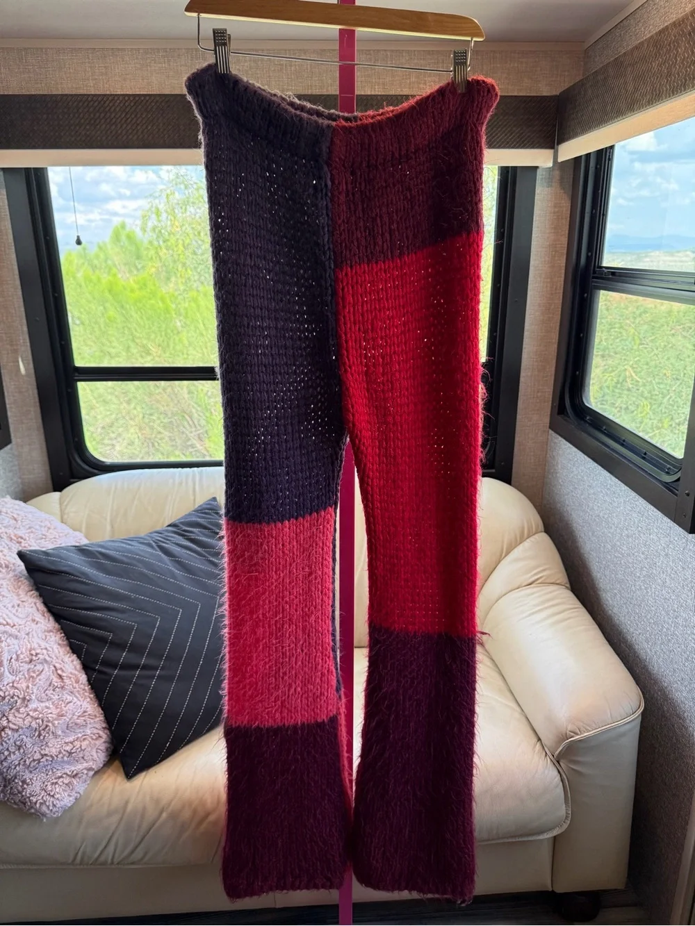 SACHI Colorblock Knit Wide Leg Pants M Artwear Boho Statement Red Purple
